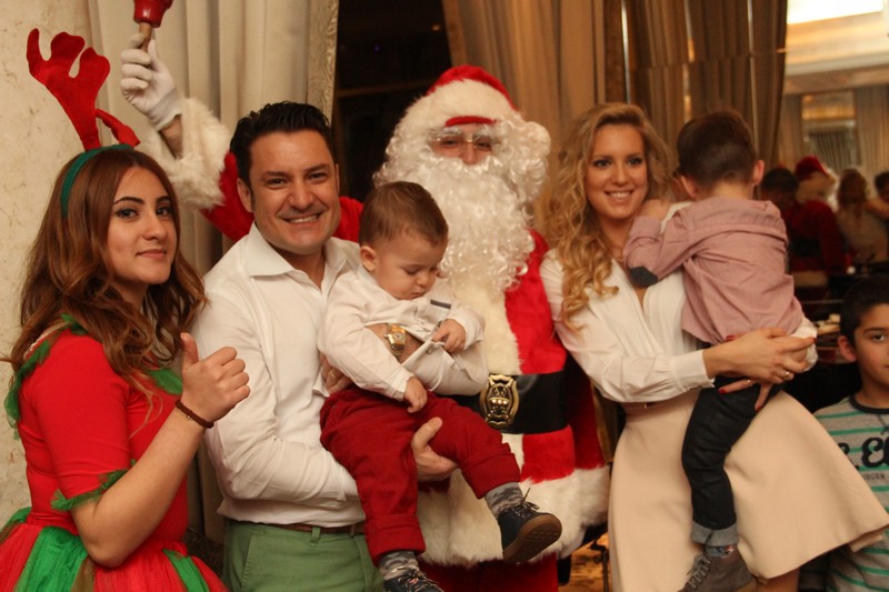 Christmas Night at Cascade Lounge